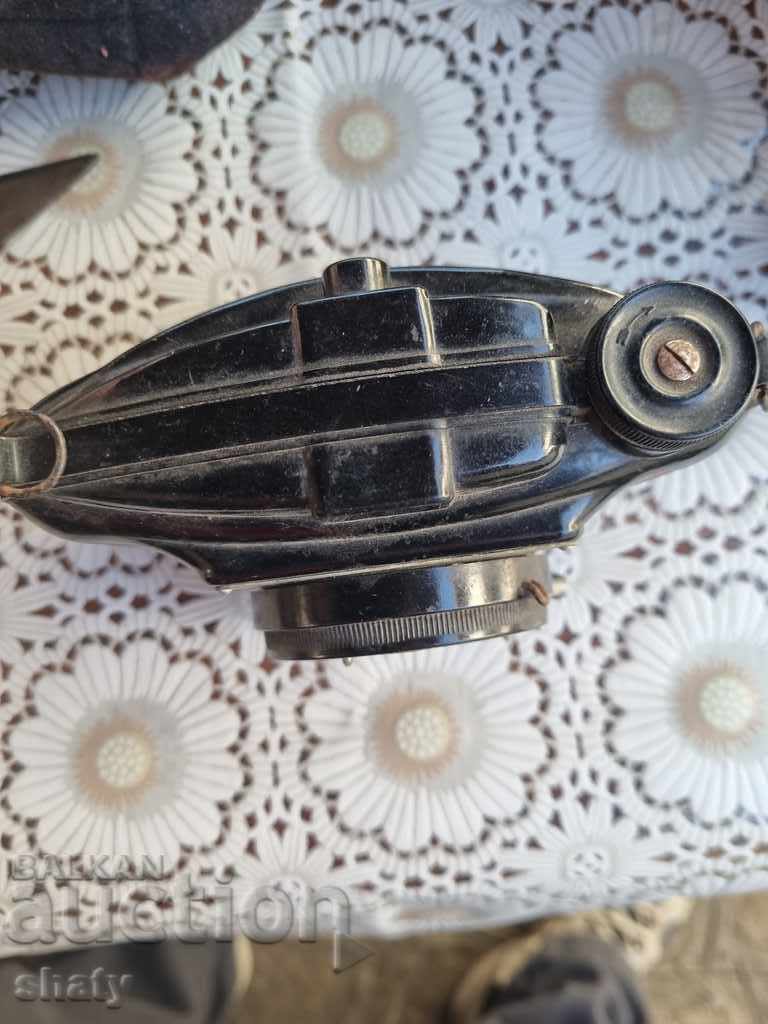 Delivery of Old bakelite camera