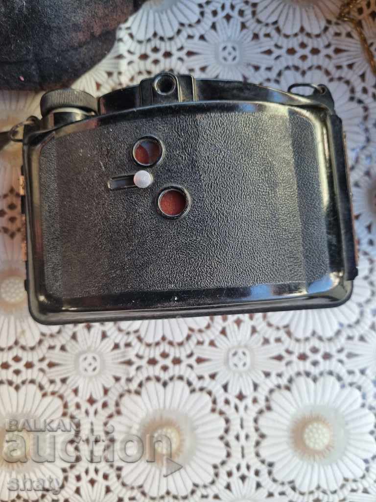 Old bakelite camera - 5