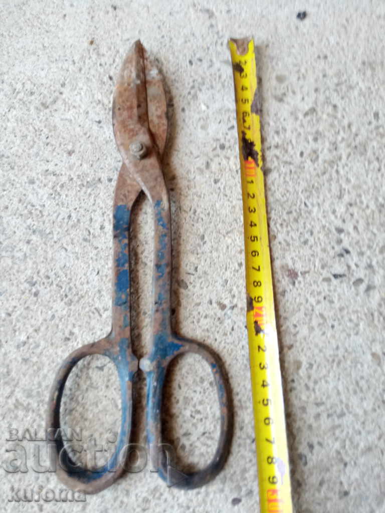 Old sheet metal scissors