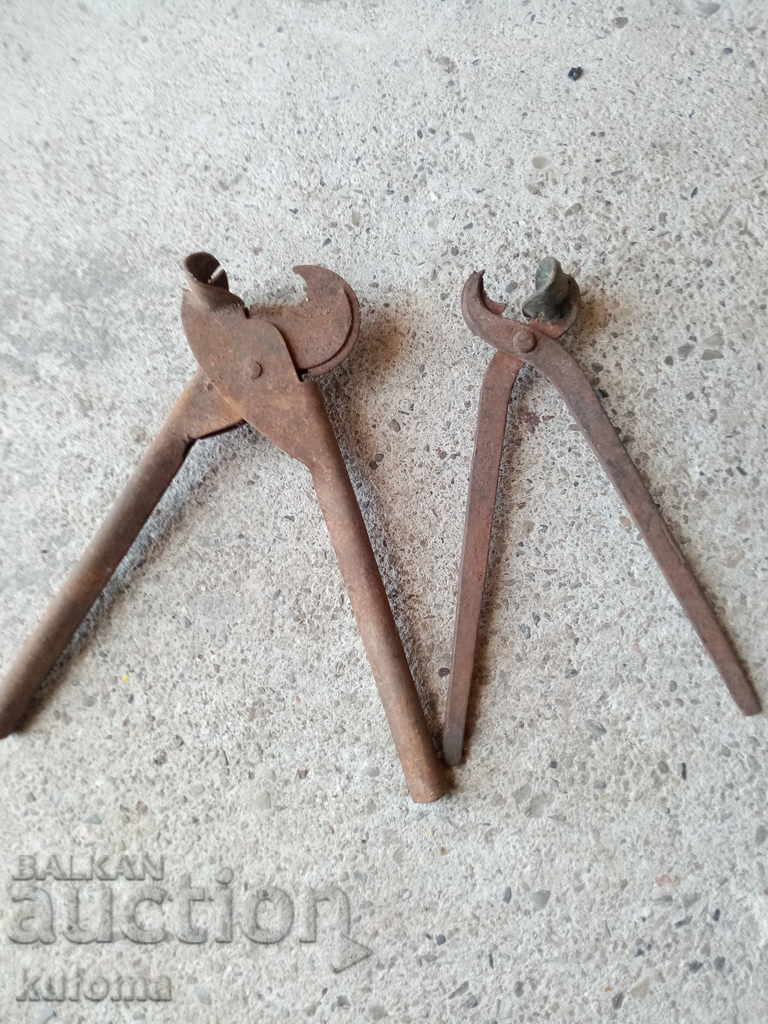 Old bending pliers