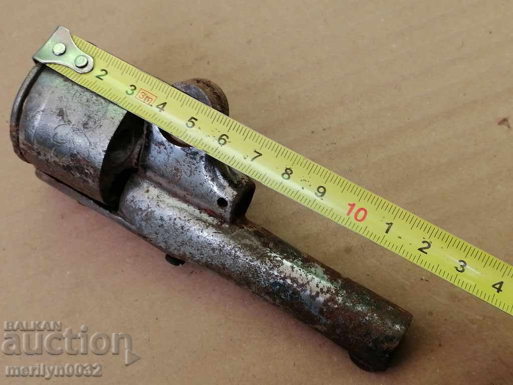 Bulldog revolver barrel 11 mm drum axis extractor with price 165.00 BGN | € 84.36 Bulldog revolver barrel 11 mm drum axis extractor with price 165.00 BGN | € 84.36