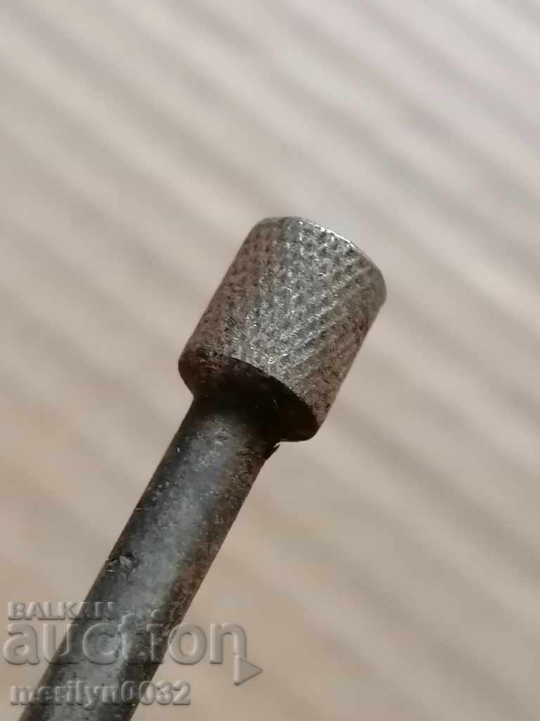 Delivery of Whip extractor from revolver Belgian Spanish Nagan part