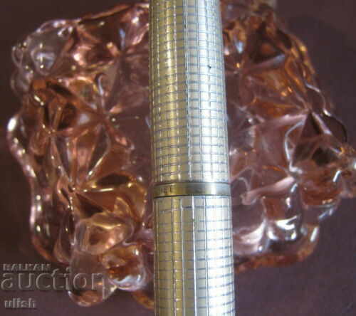 Old Parker Wilson Coronet 45 pen with price 35.00 BGN | € 17.90 Old Parker Wilson Coronet 45 pen with price 35.00 BGN | € 17.90