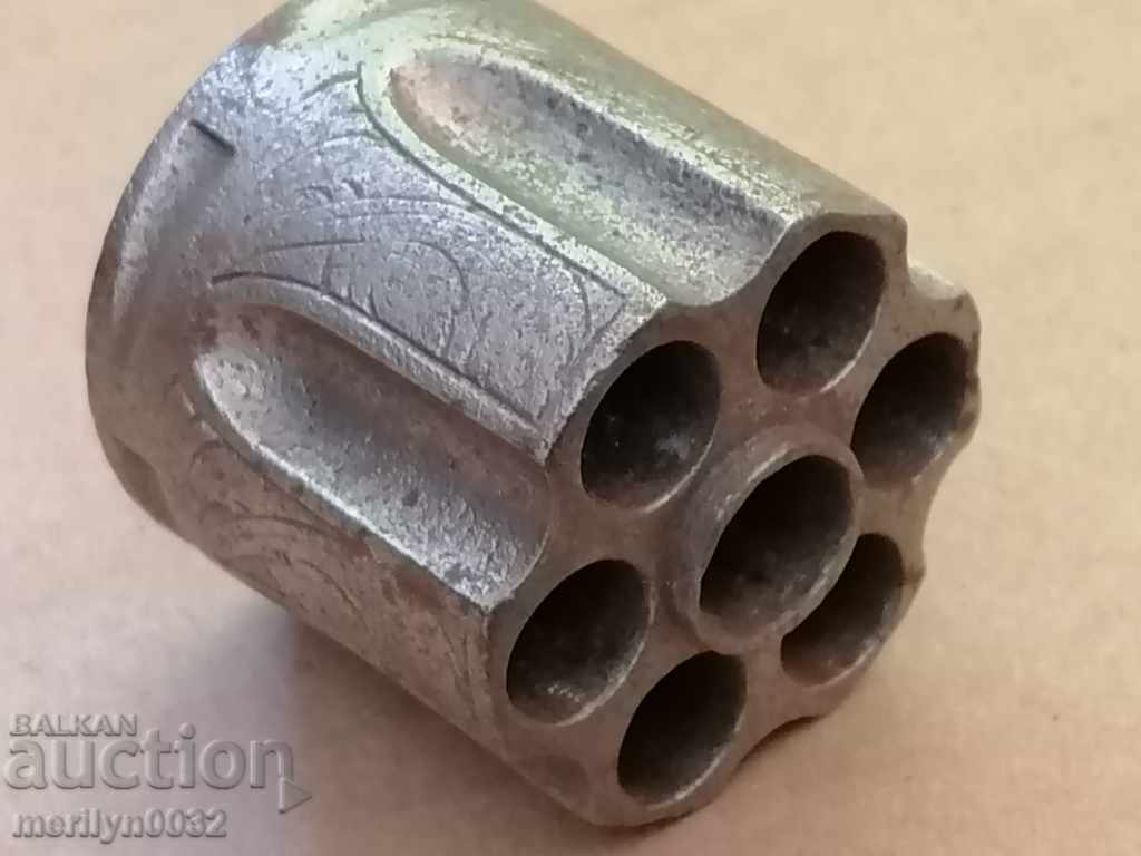 Χαραγμένο τύμπανο από περίστροφο μέρος Vernan με τιμή 399.00 BGN | € 204.01 Χαραγμένο τύμπανο από περίστροφο μέρος Vernan με τιμή 399.00 BGN | € 204.01