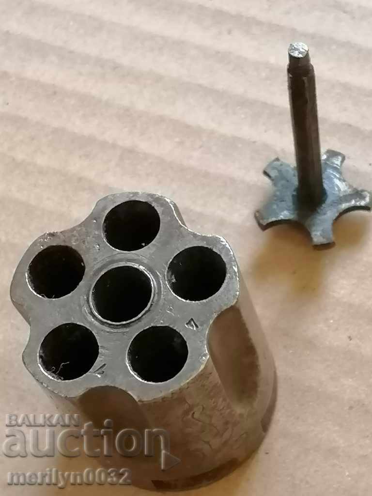 Гравиран барабан от револвер Булдог Велодог част с цена € 97.91 | 191.50 лв.