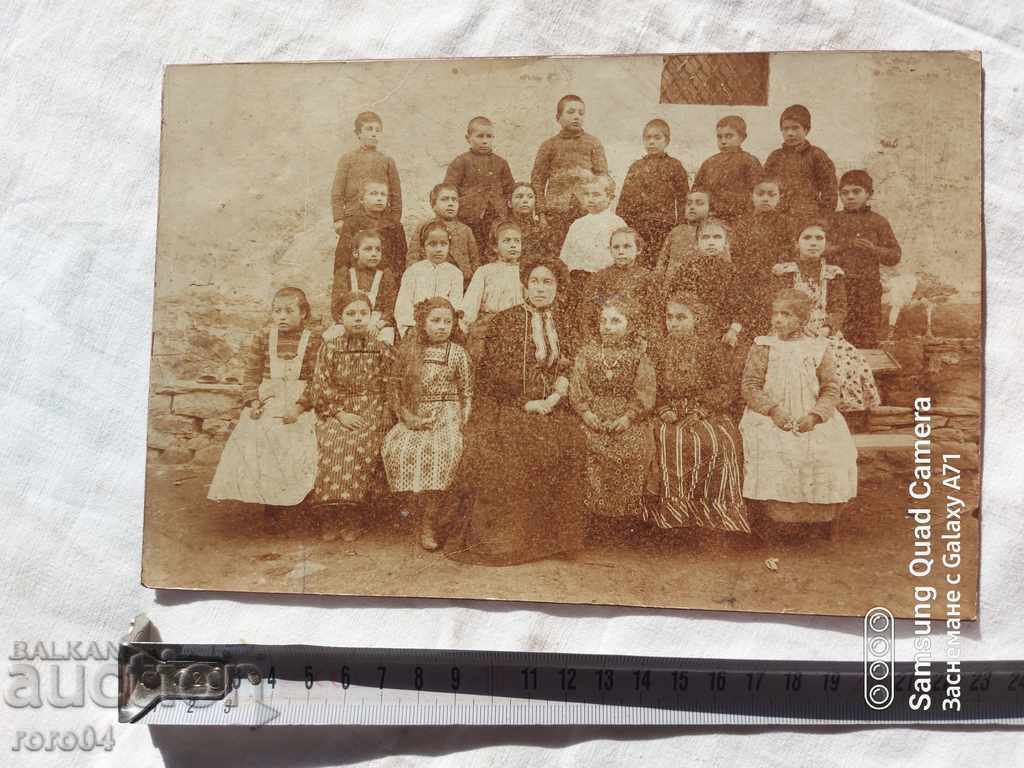 OLD REVIVAL PHOTOGRAPHY - 5 OLD REVIVAL PHOTOGRAPHY - 5