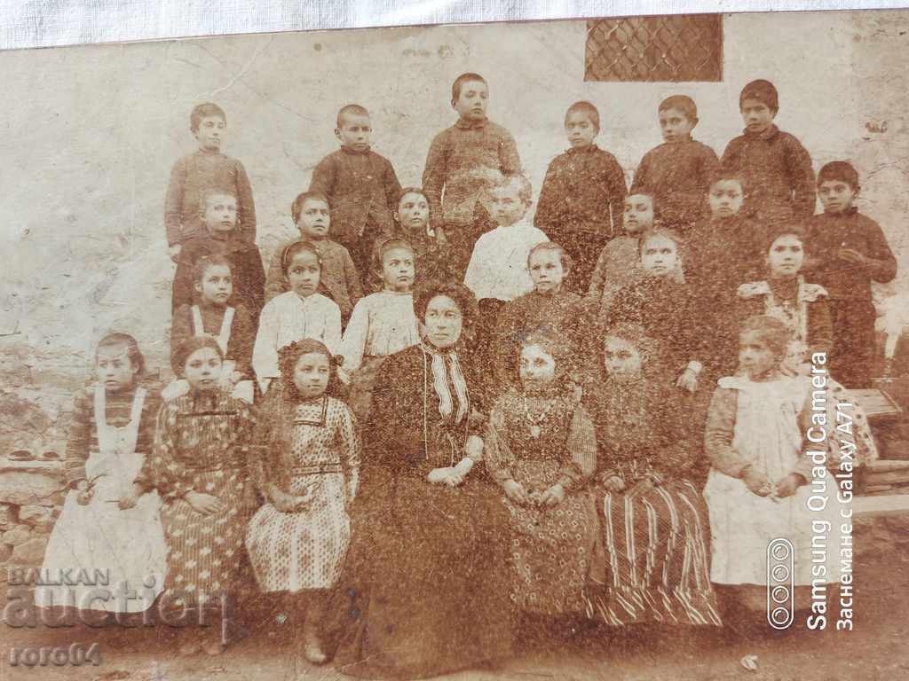 OLD REVIVAL PHOTOGRAPHY - 7 OLD REVIVAL PHOTOGRAPHY - 7