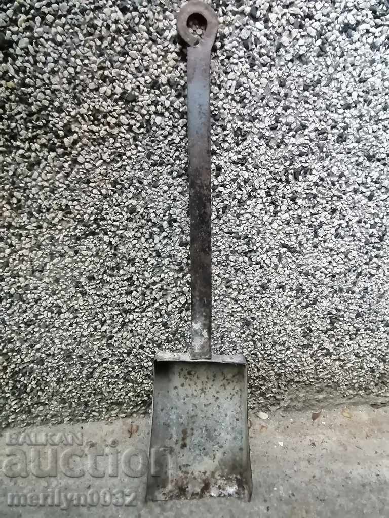 Old forged blade, shovel shovel with price 29.00 BGN | € 14.83