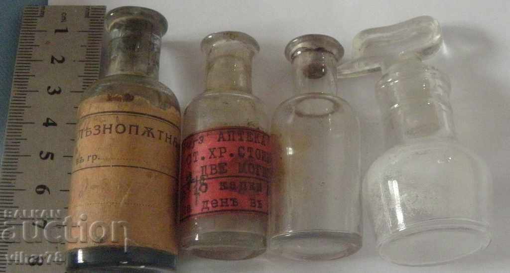 Доставка на ЛОТ ОТ ЧЕТИРИ МАЛКИ ШИШЕТА АПТЕКАРСКИ Доставка на ЛОТ ОТ ЧЕТИРИ МАЛКИ ШИШЕТА АПТЕКАРСКИ