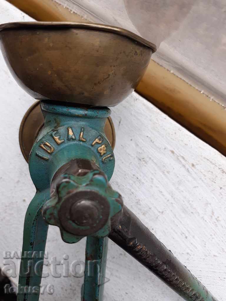 Delivery of An old collector mills for spices Delivery of An old collector mills for spices