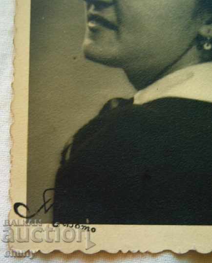 Small old photo portrait of a woman 1942 Sofia with price 1.50 BGN | € 0.77 Small old photo portrait of a woman 1942 Sofia with price 1.50 BGN | € 0.77