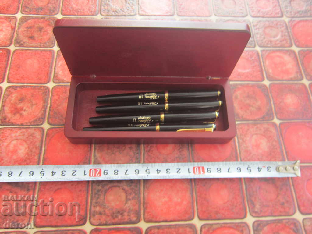 Luxury pen pen box