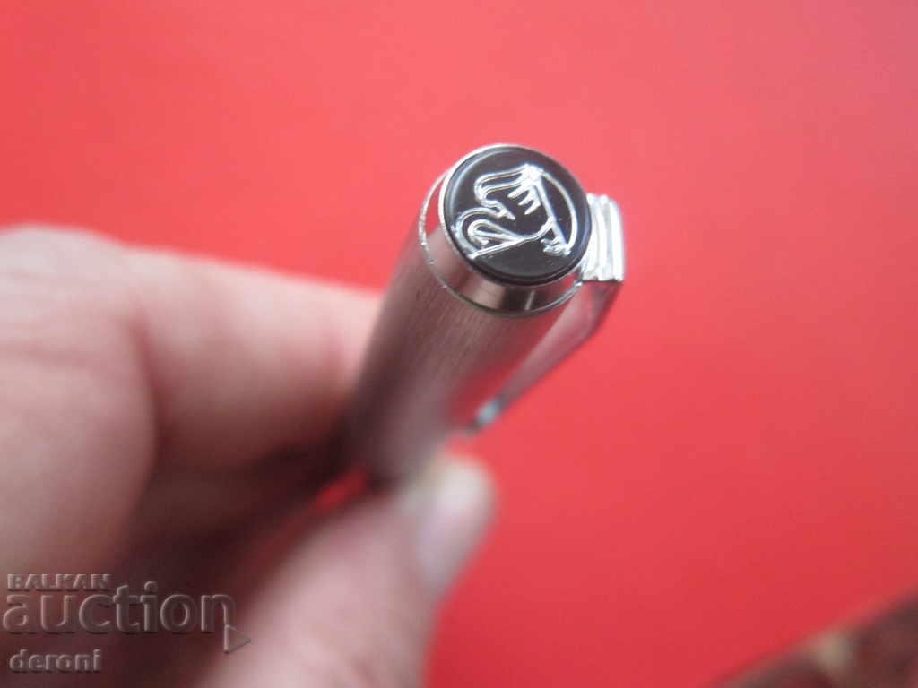 Pen Pen Pelikan with price 120.00 BGN | € 61.36 Pen Pen Pelikan with price 120.00 BGN | € 61.36