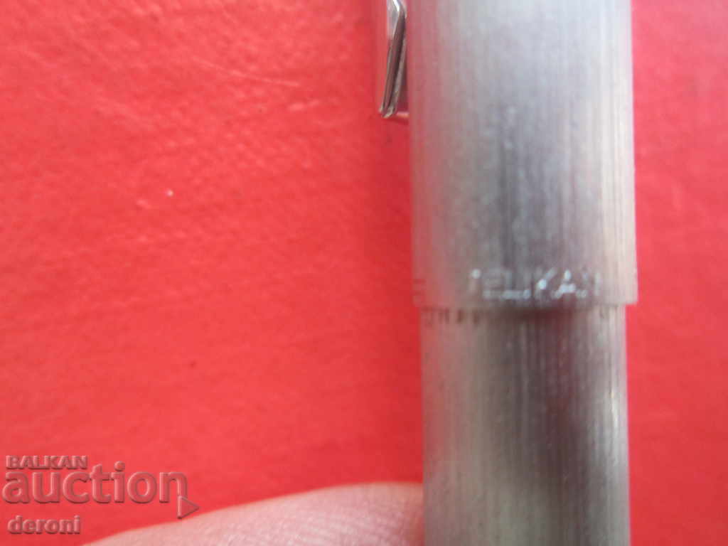 Delivery of Pen Pen Pelikan Delivery of Pen Pen Pelikan