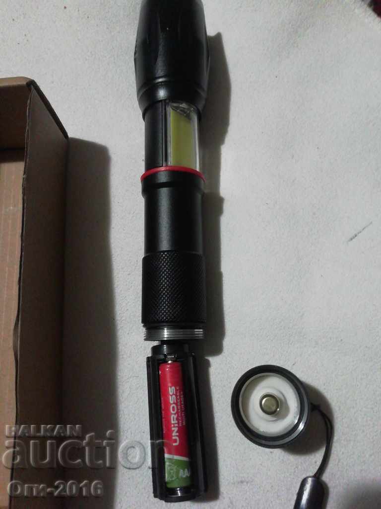 Δημοπρασία Φακός led με πλαϊνό φωτιστικό