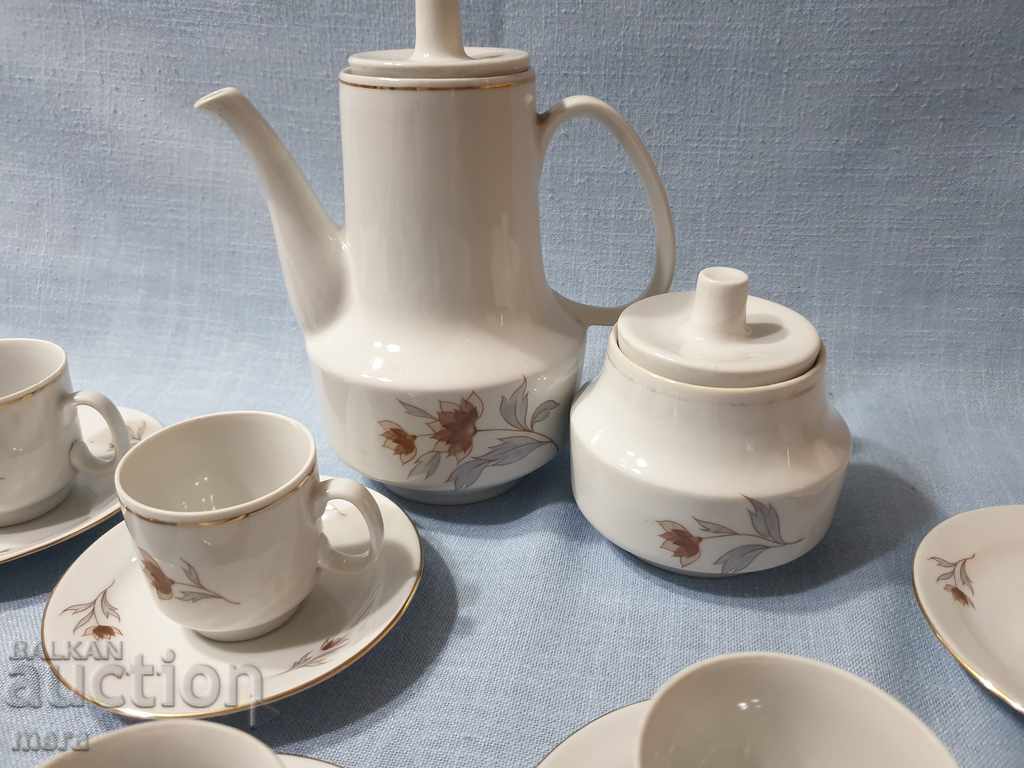 Porcelain coffee service - Dyanko Stefanov - Razgrad with price 50.00 BGN | € 25.56 Porcelain coffee service - Dyanko Stefanov - Razgrad with price 50.00 BGN | € 25.56