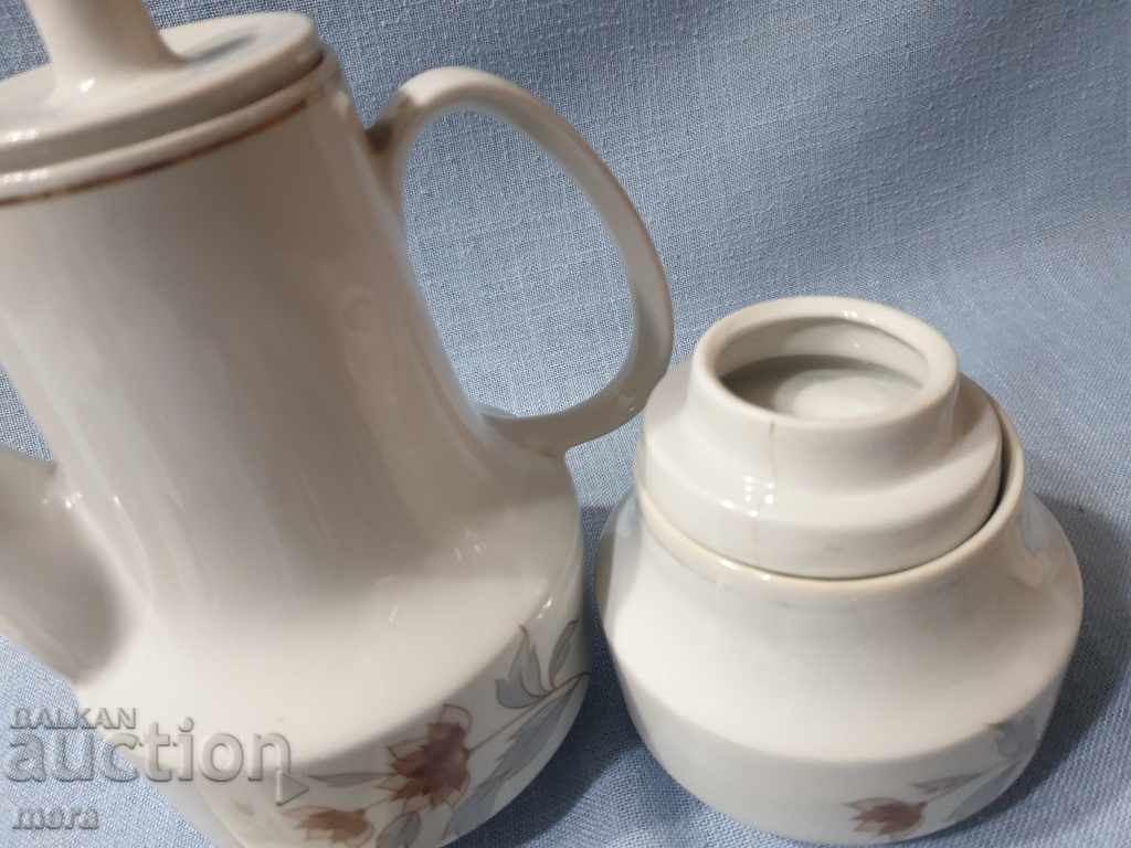 Auction Porcelain coffee service - Dyanko Stefanov - Razgrad Auction Porcelain coffee service - Dyanko Stefanov - Razgrad