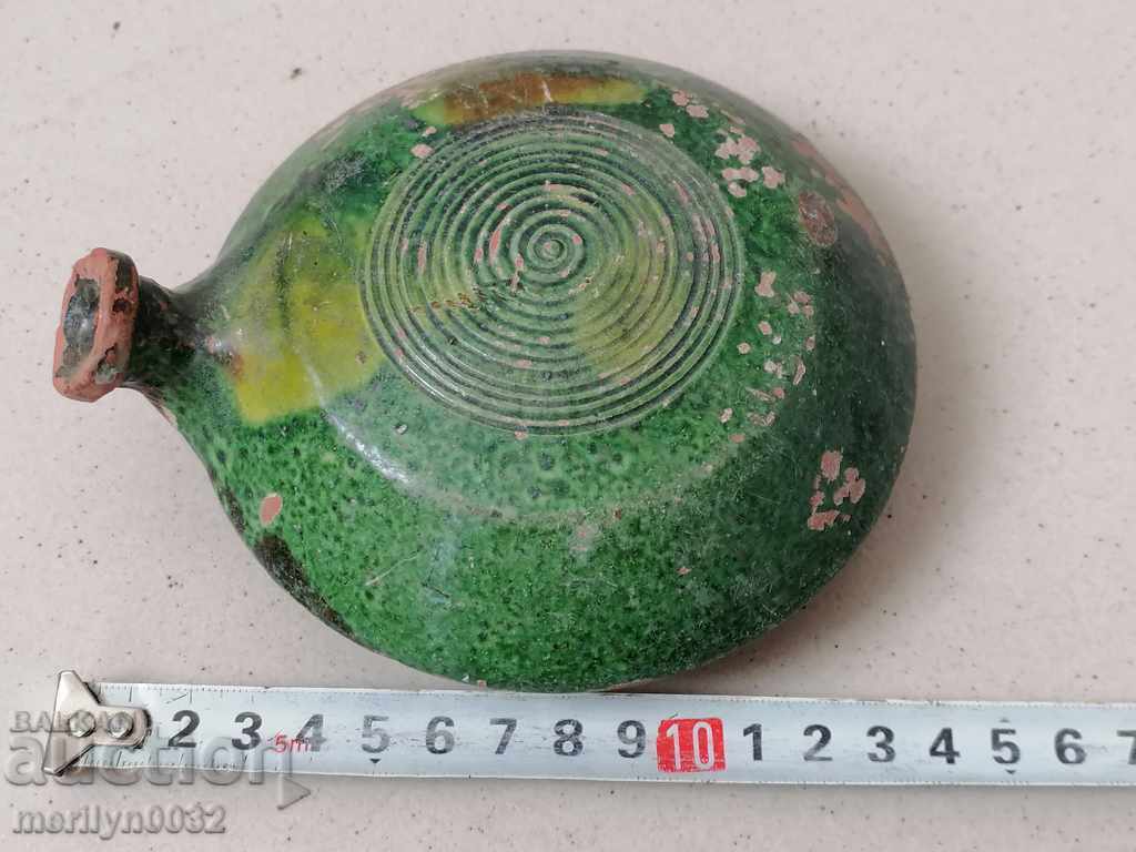 Delivery of Old clay pavur, barrel, pottery, barrel, krondir Delivery of Old clay pavur, barrel, pottery, barrel, krondir