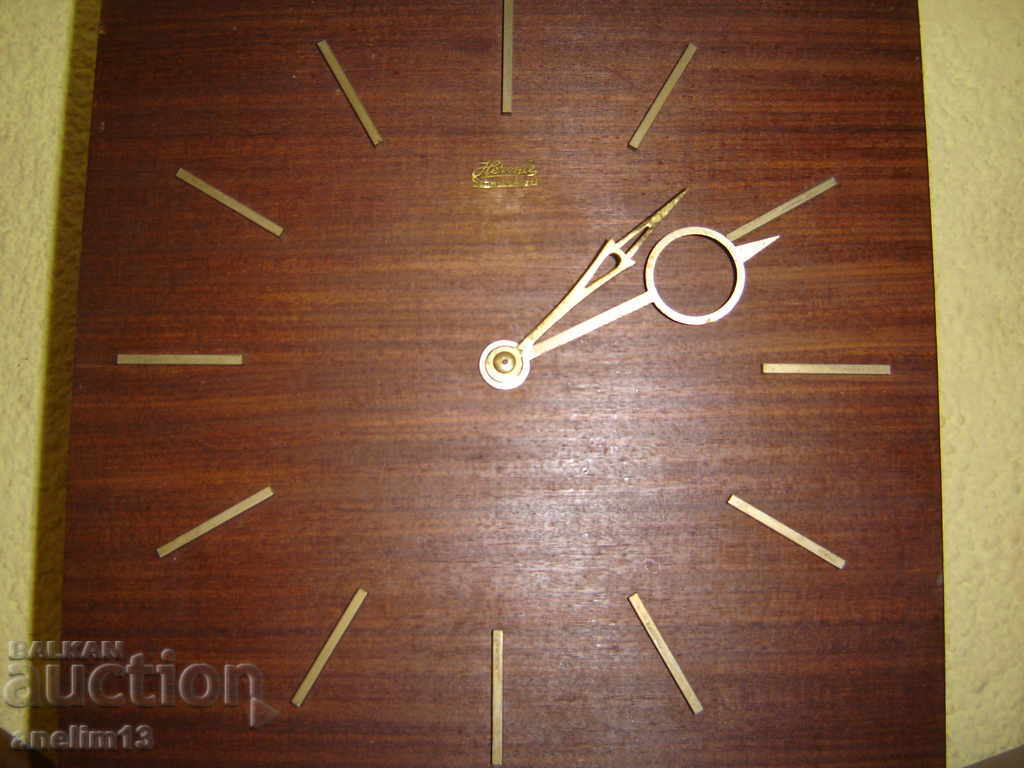 Auction STAR WALL CASE HERMLE Auction STAR WALL CASE HERMLE