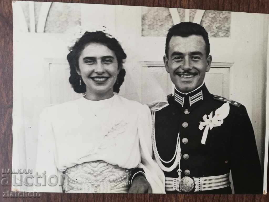 Old photo - Wedding photo of a Bulgarian officer 1 with price 15.00 BGN | € 7.67 Old photo - Wedding photo of a Bulgarian officer 1 with price 15.00 BGN | € 7.67