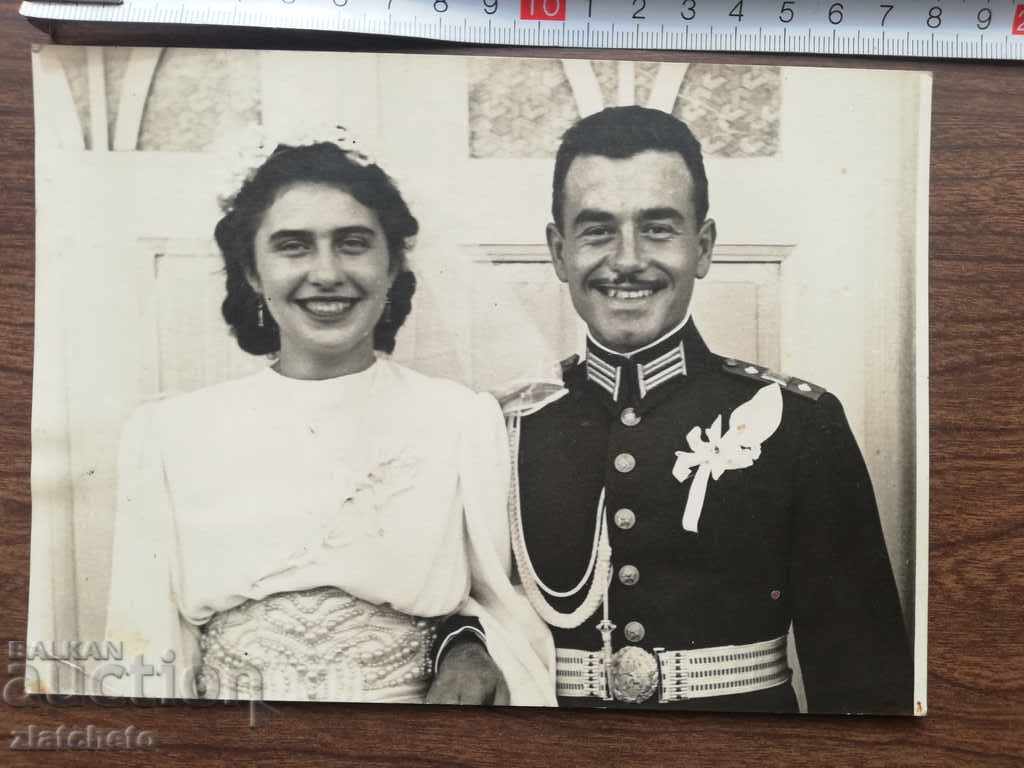 Стара снимка - Сватбена снимка на български офицер 1