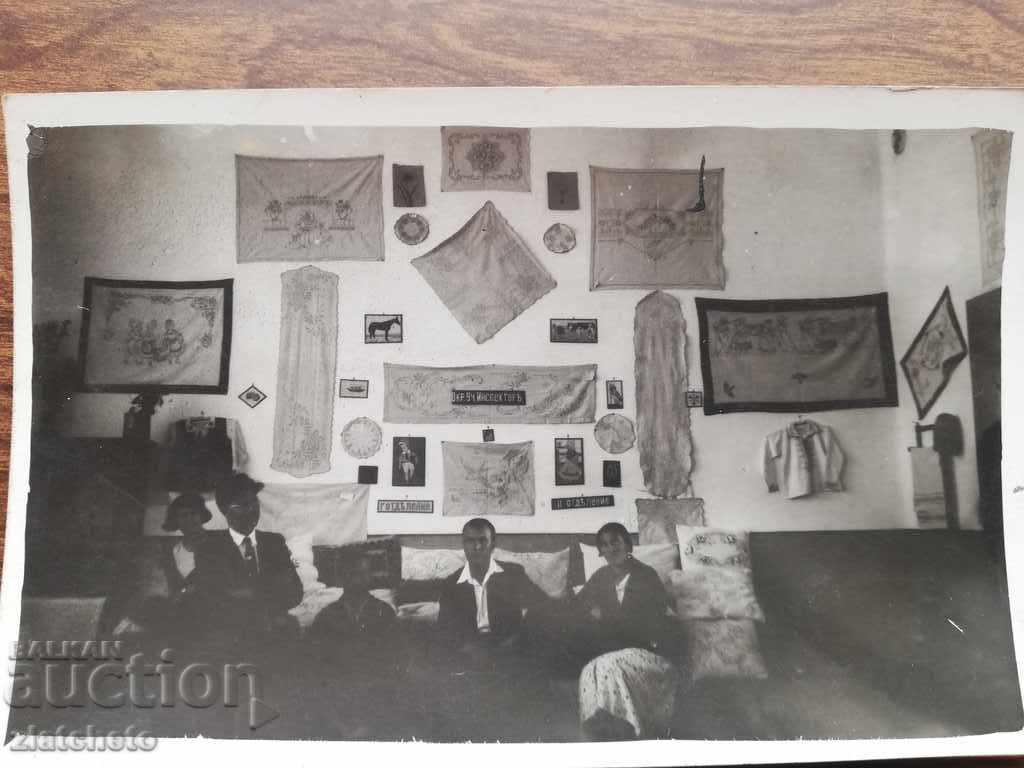 Fotografie veche - 2 bucăți cu preț 15.00 BGN | € 7.67 Fotografie veche - 2 bucăți cu preț 15.00 BGN | € 7.67