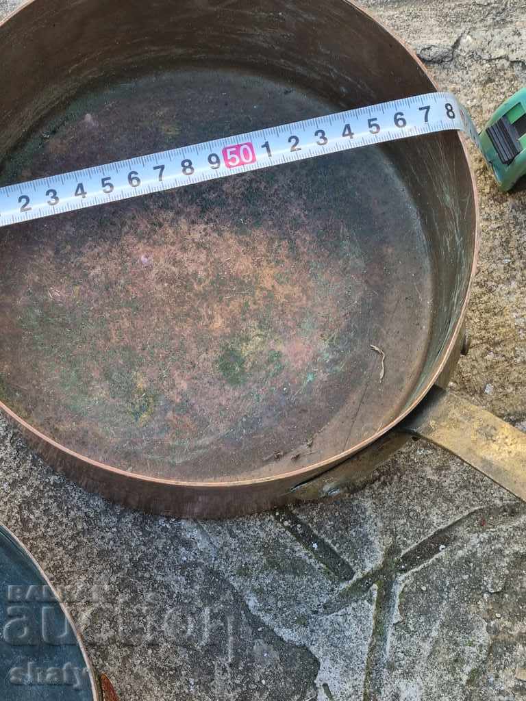 Auction Old French pans. Copper pans Auction Old French pans. Copper pans