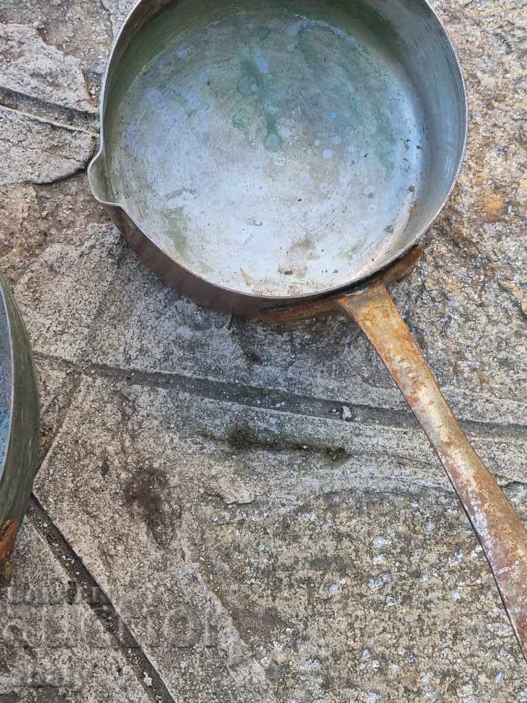 Delivery of Old French pans. Copper pans Delivery of Old French pans. Copper pans