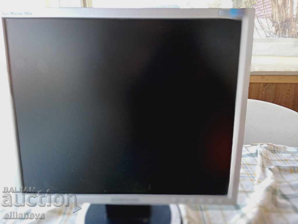 monitor Samsung 740N