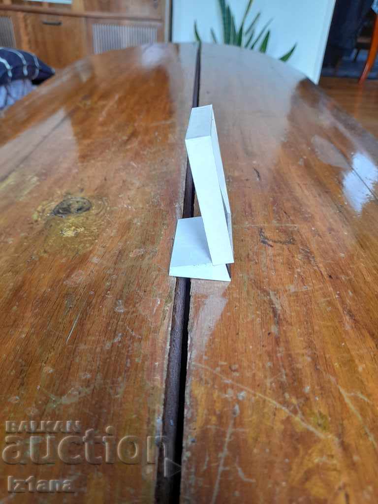 An old Kremlin souvenir with price 5.00 BGN | € 2.56 An old Kremlin souvenir with price 5.00 BGN | € 2.56