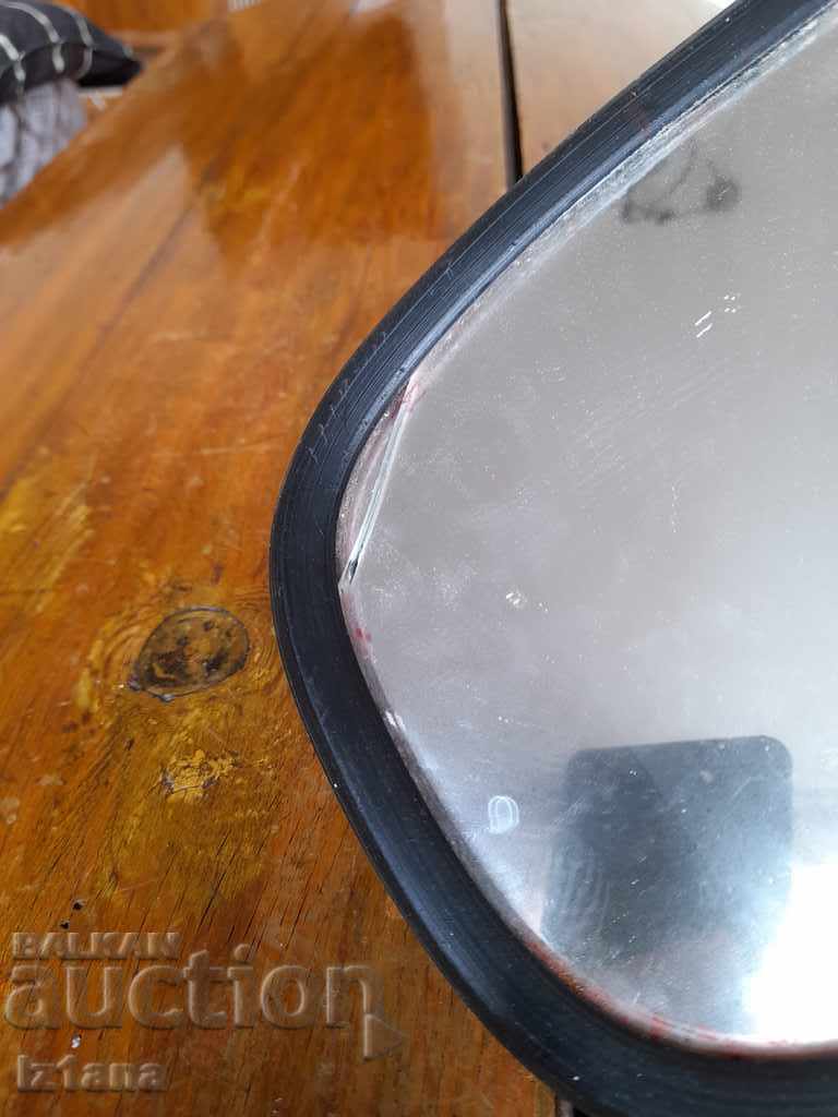 Licitație Oglindă pentru camion vechi Licitație Oglindă pentru camion vechi