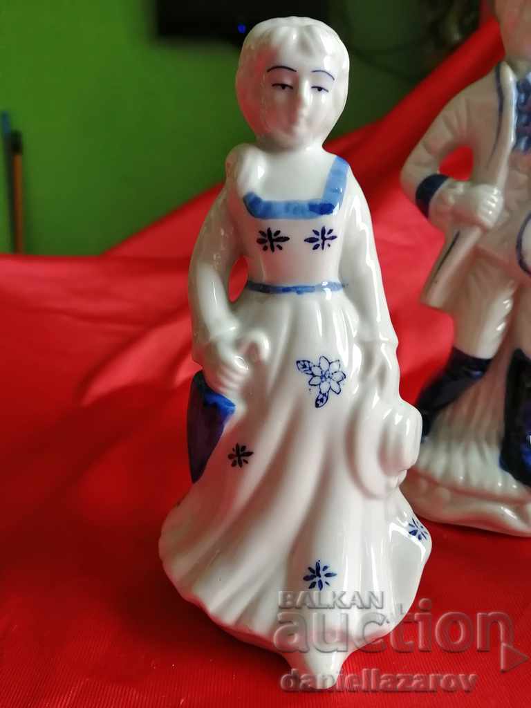 Beautiful BAROQUE Porcelain Figurines. Figure, Figurine with price 75.00 BGN | € 38.35 Beautiful BAROQUE Porcelain Figurines. Figure, Figurine with price 75.00 BGN | € 38.35