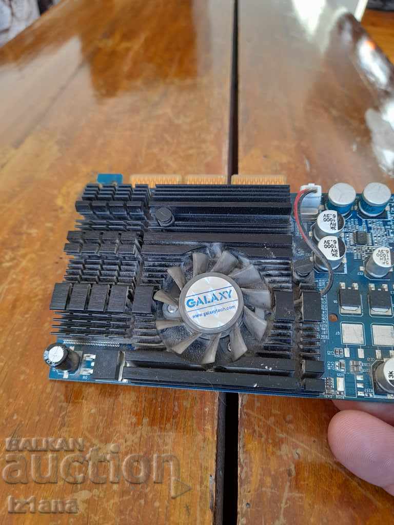placa video FX5500 cu preț 15.00 BGN | € 7.67