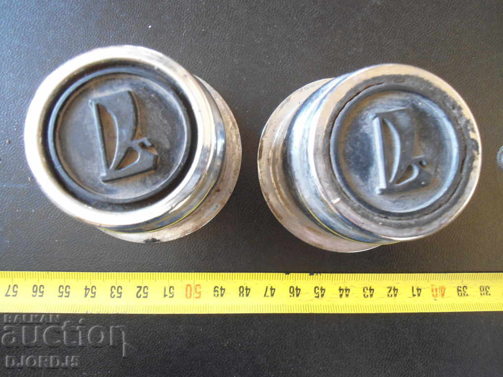 Delivery of Old car caps. Delivery of Old car caps.