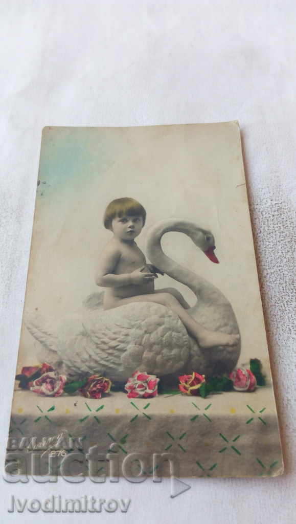 Carte poștală Fată goală pe un porumbel 1930
