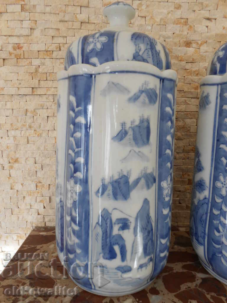 LARGE PORCELAIN DOSES, China, height approx. 28 cm / 12.5 cm with price 497.00 BGN | € 254.11
