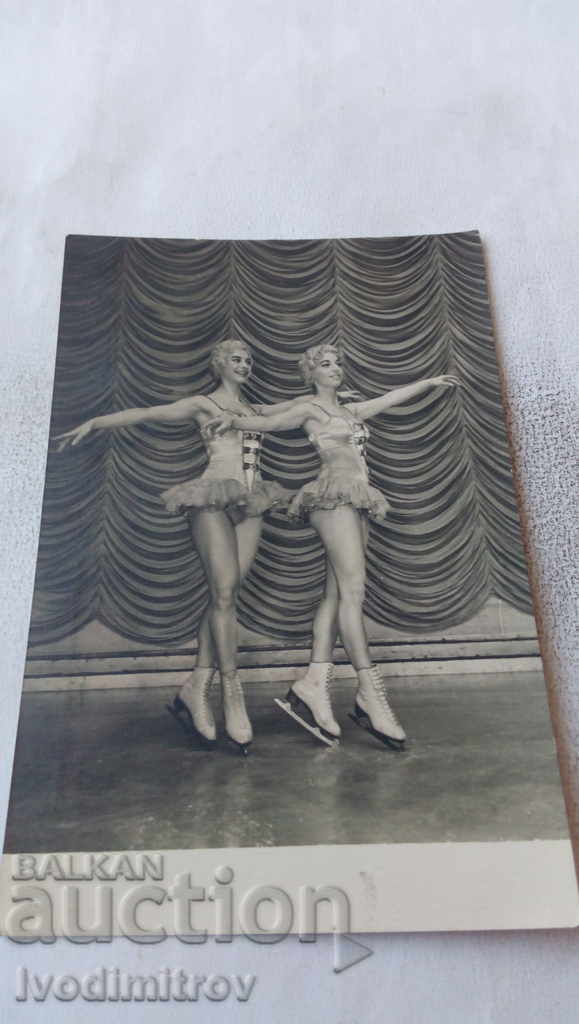 Postcard Viennese Ballet on Ice 1957