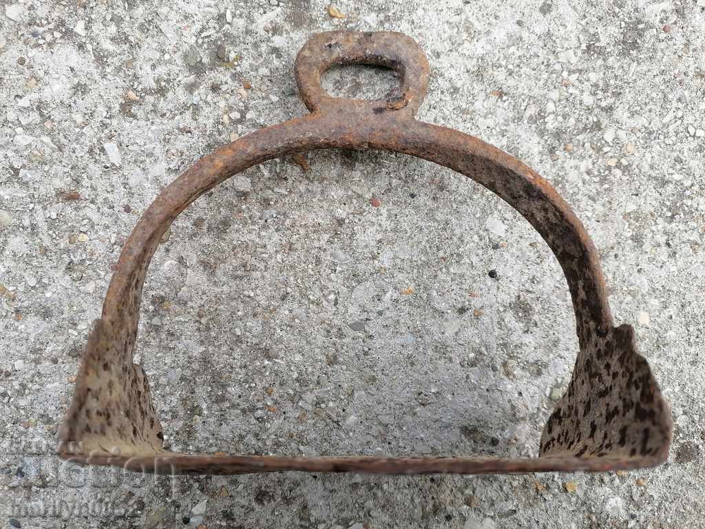 Stirrup for a cavalry horse - 6 Stirrup for a cavalry horse - 6