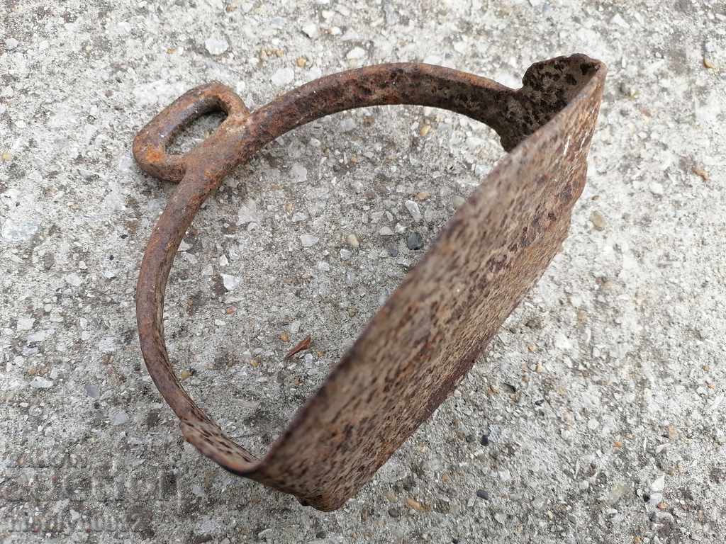 Stirrup for a cavalry horse - 7 Stirrup for a cavalry horse - 7