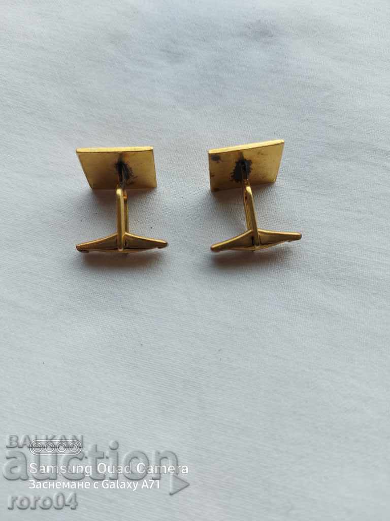 Auction HANDS Auction HANDS