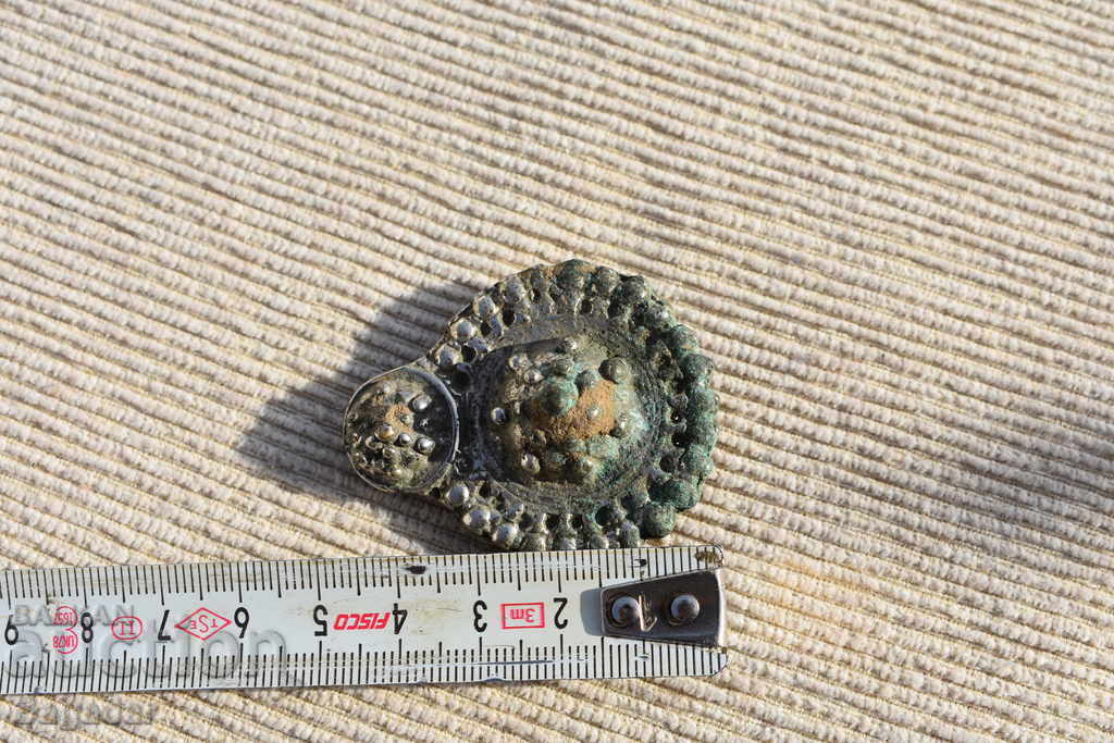 Livrarea O parte din cataramă fixează cureaua cu cataramă