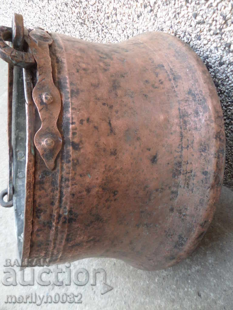 Harania veche, vas de cupru, ceaun mare, cupru, praf - 7