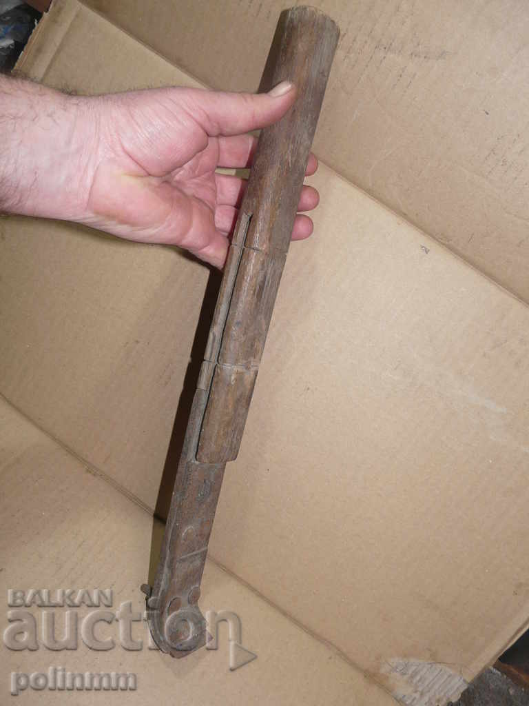 Delivery of Old massive handicraft tool - 12 Delivery of Old massive handicraft tool - 12