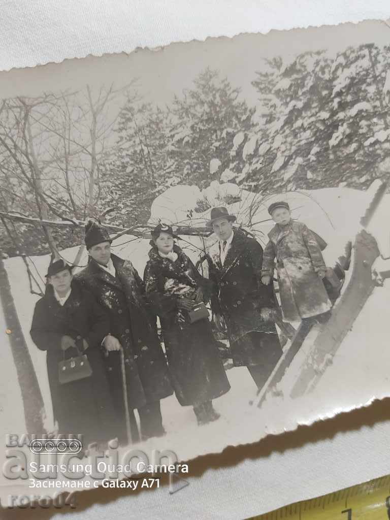 Delivery of PETAR NENOV - PHOTOGRAPHER - PLEVEN Delivery of PETAR NENOV - PHOTOGRAPHER - PLEVEN