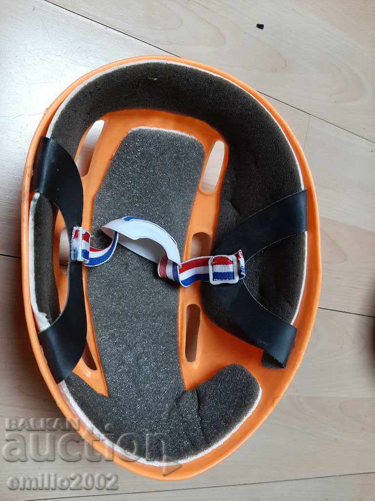 Helmet for bicycle moped with price 5.00 BGN | € 2.56