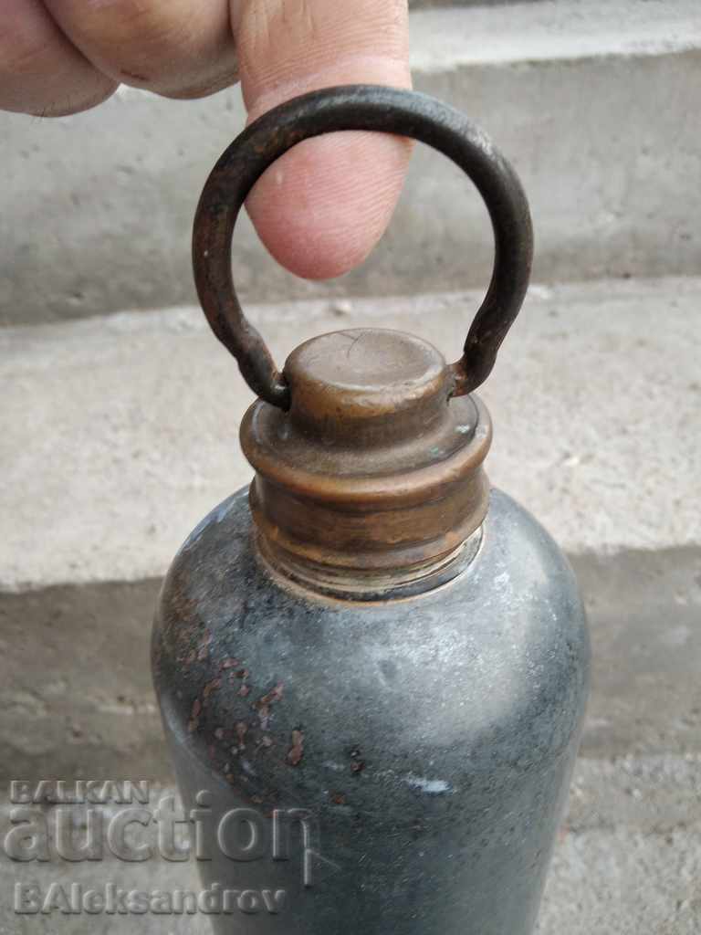An old pot - 5