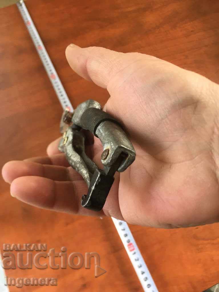 Delivery of VINE Scissors COMPACT AND BREAKING TOOL Delivery of VINE Scissors COMPACT AND BREAKING TOOL