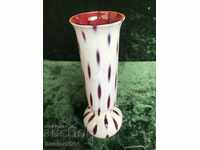 Sticlă colorată în vază, tip Murano, înălțime 26 cm.