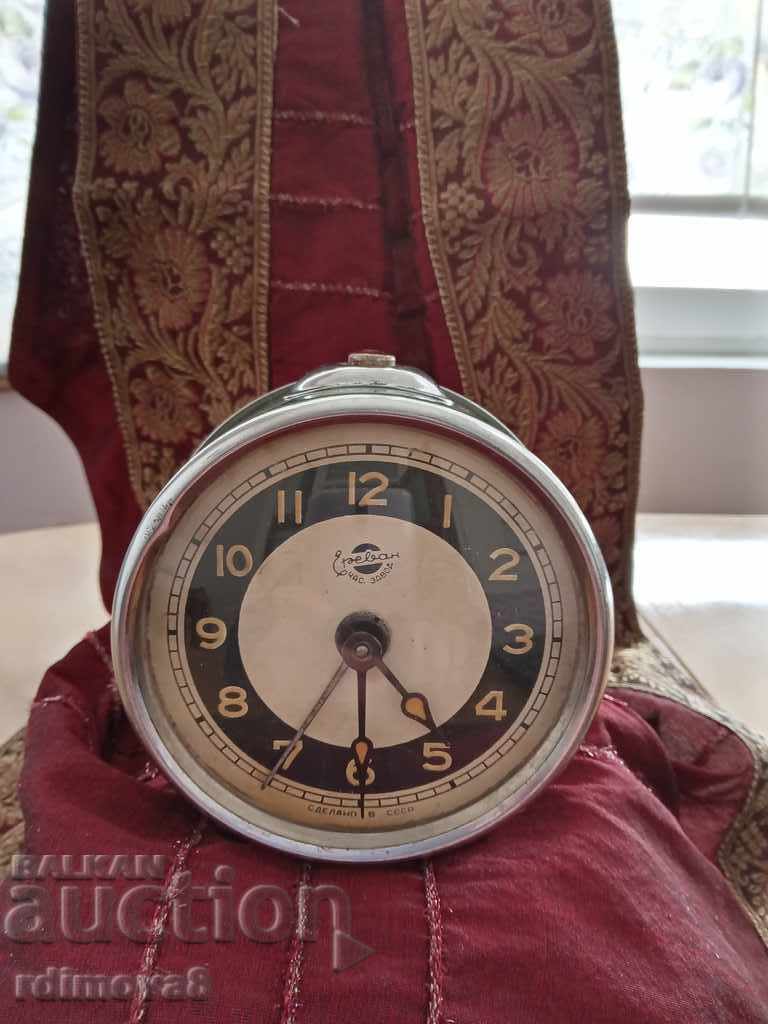 COLLECTIBLE ALARM CLOCK COLLECTIBLE ALARM CLOCK