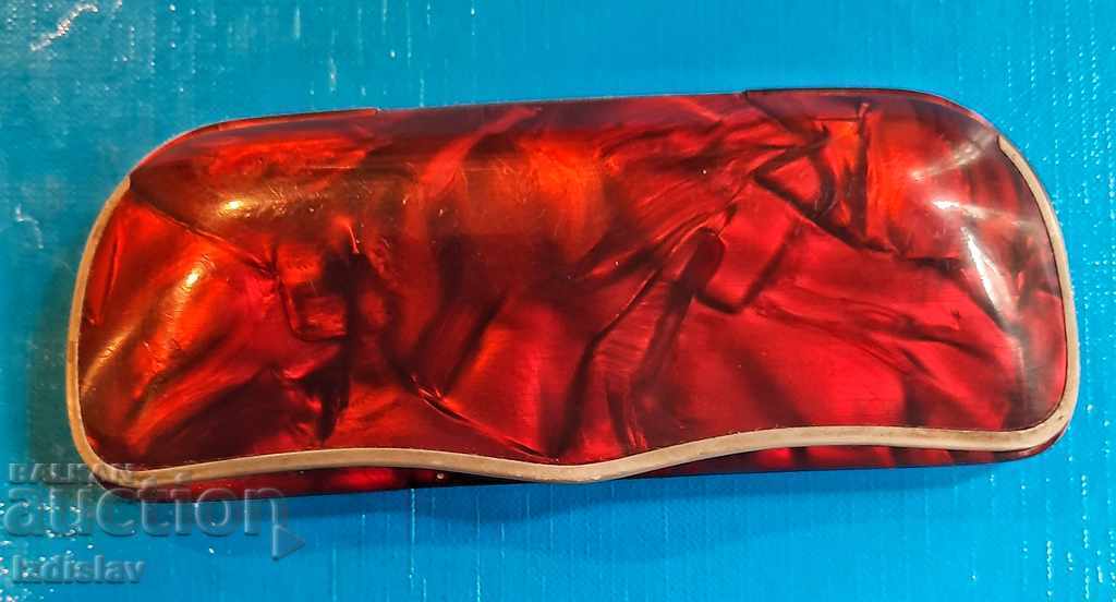 Delivery of Old glasses case Delivery of Old glasses case